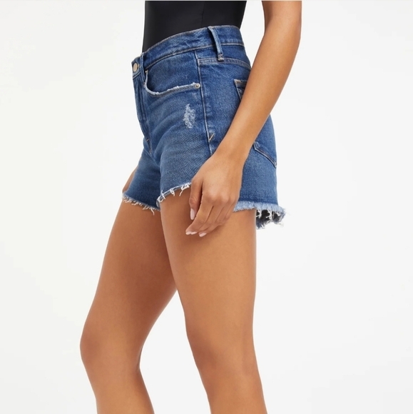 GOOD AMERICAN GOOD 90s DENIM SHORTS FRAYED HEM HI RISE SOME STRETCH SZ 6/27 - Picture 5 of 13
